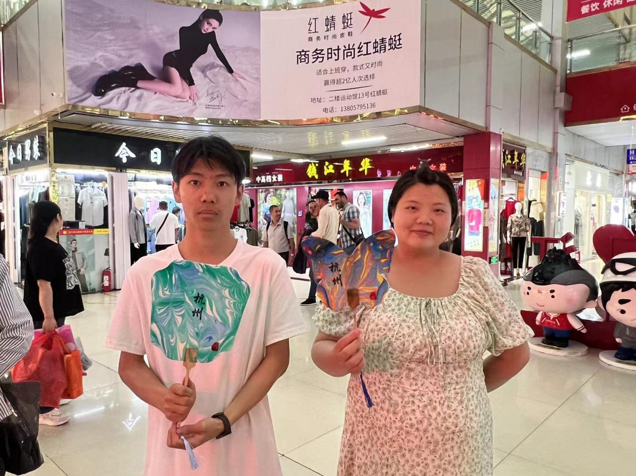 重拾蒲扇纳凉回忆，，，一把非遗漆扇迎仲夏