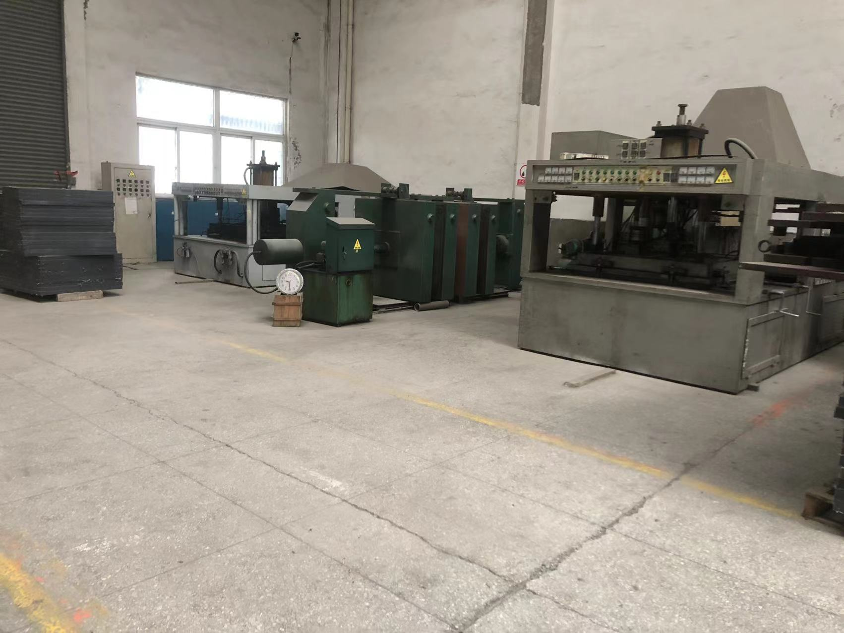 消防清静记我心，，，，防患未”燃”伴我行