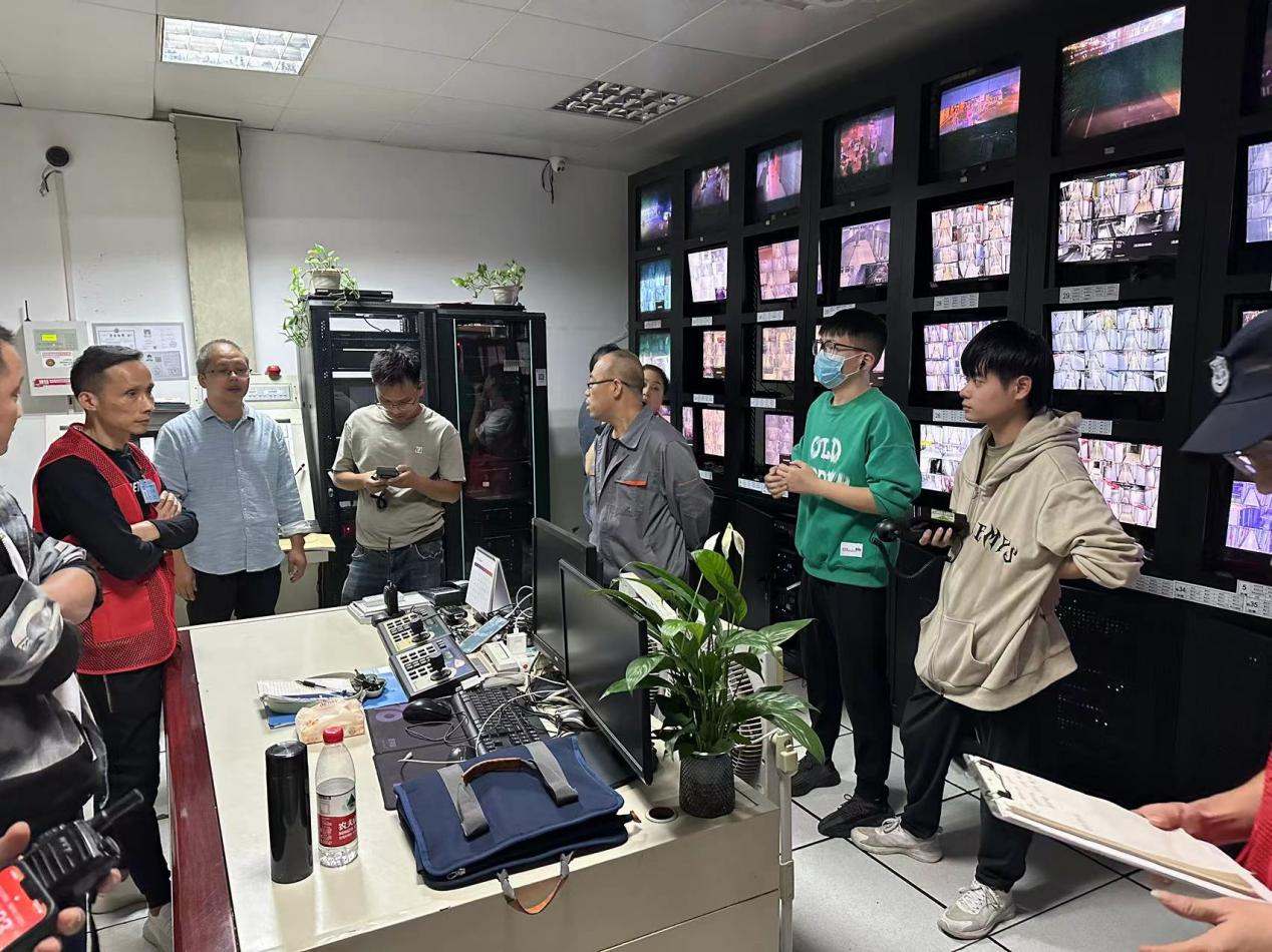 “强实战，，夯基础”，，钱江商城开展消防联动测试