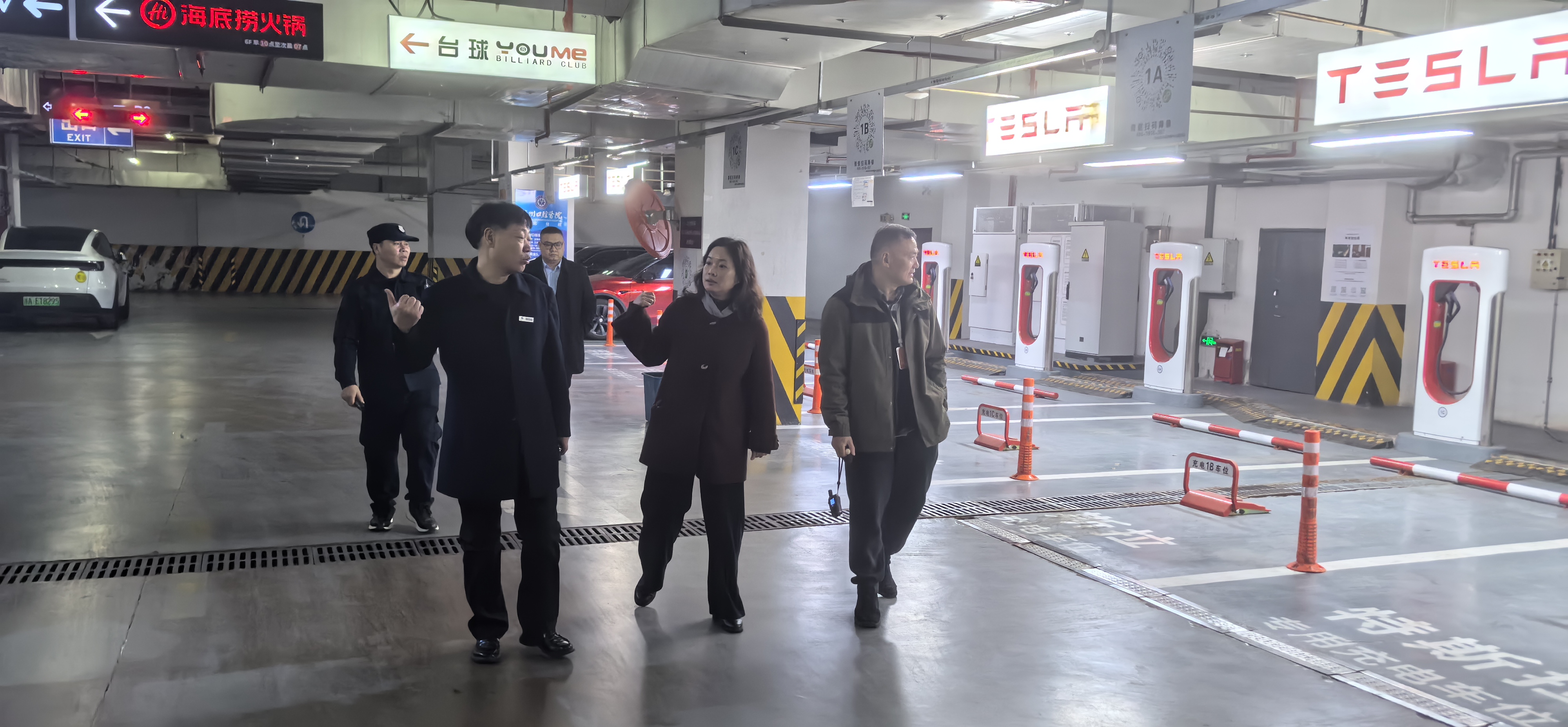 筑牢清静防线 护航平安佳节——水晶城开展节前清静专项检查