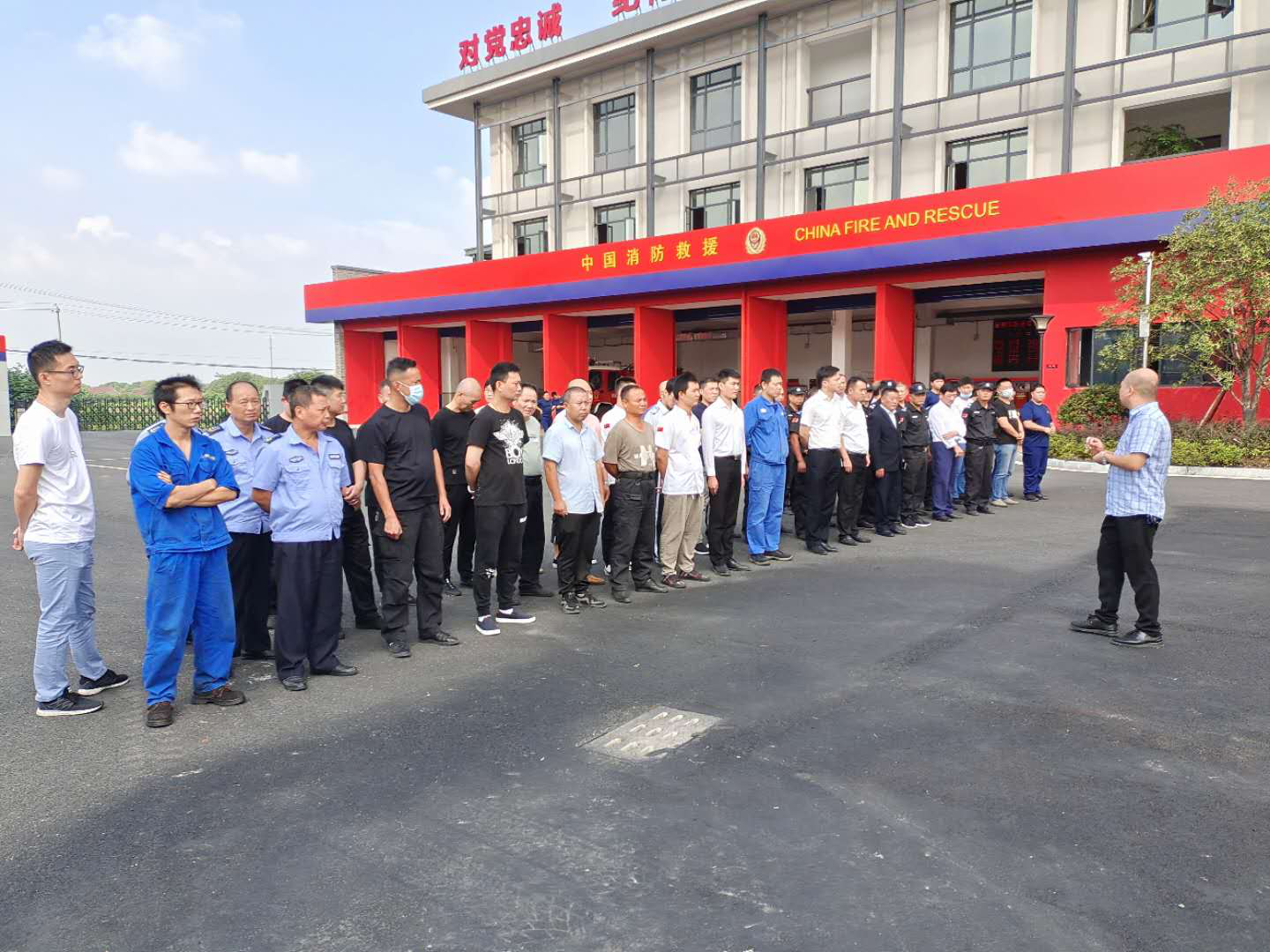 微型消防站手艺交锋大演练