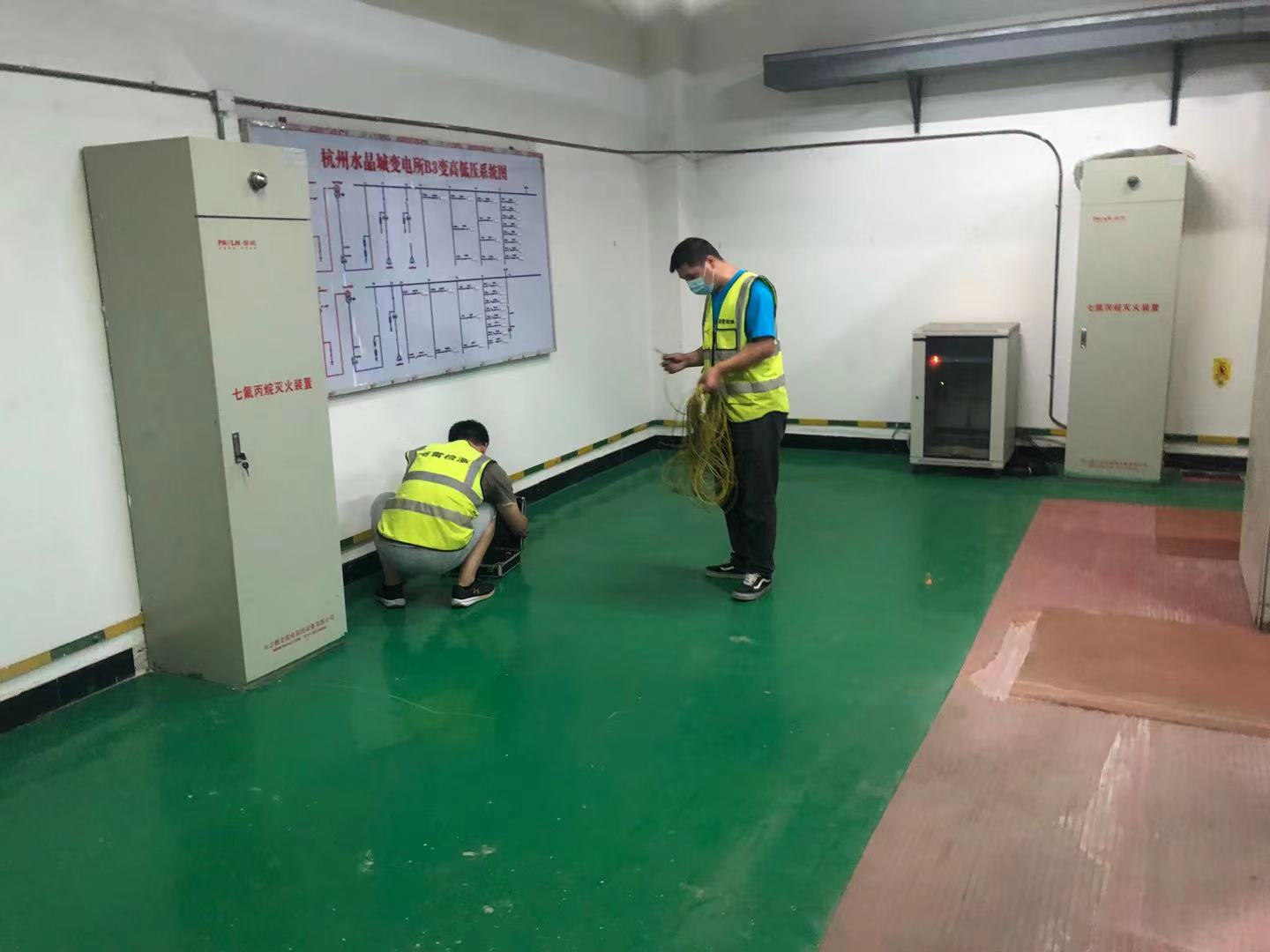 水晶城起劲开展防雷检测事情