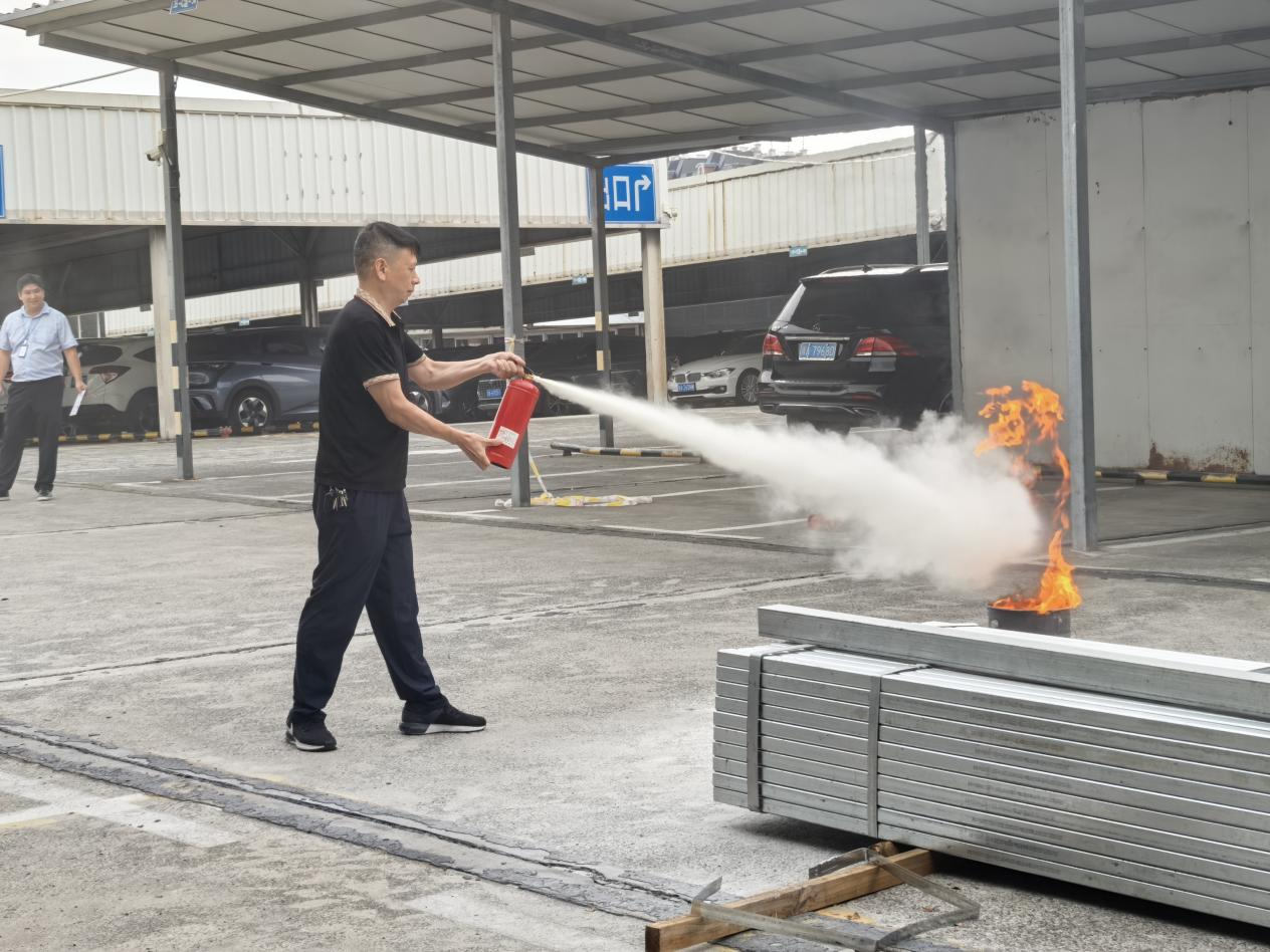 班长消防实操审核 筑牢清静生产防线