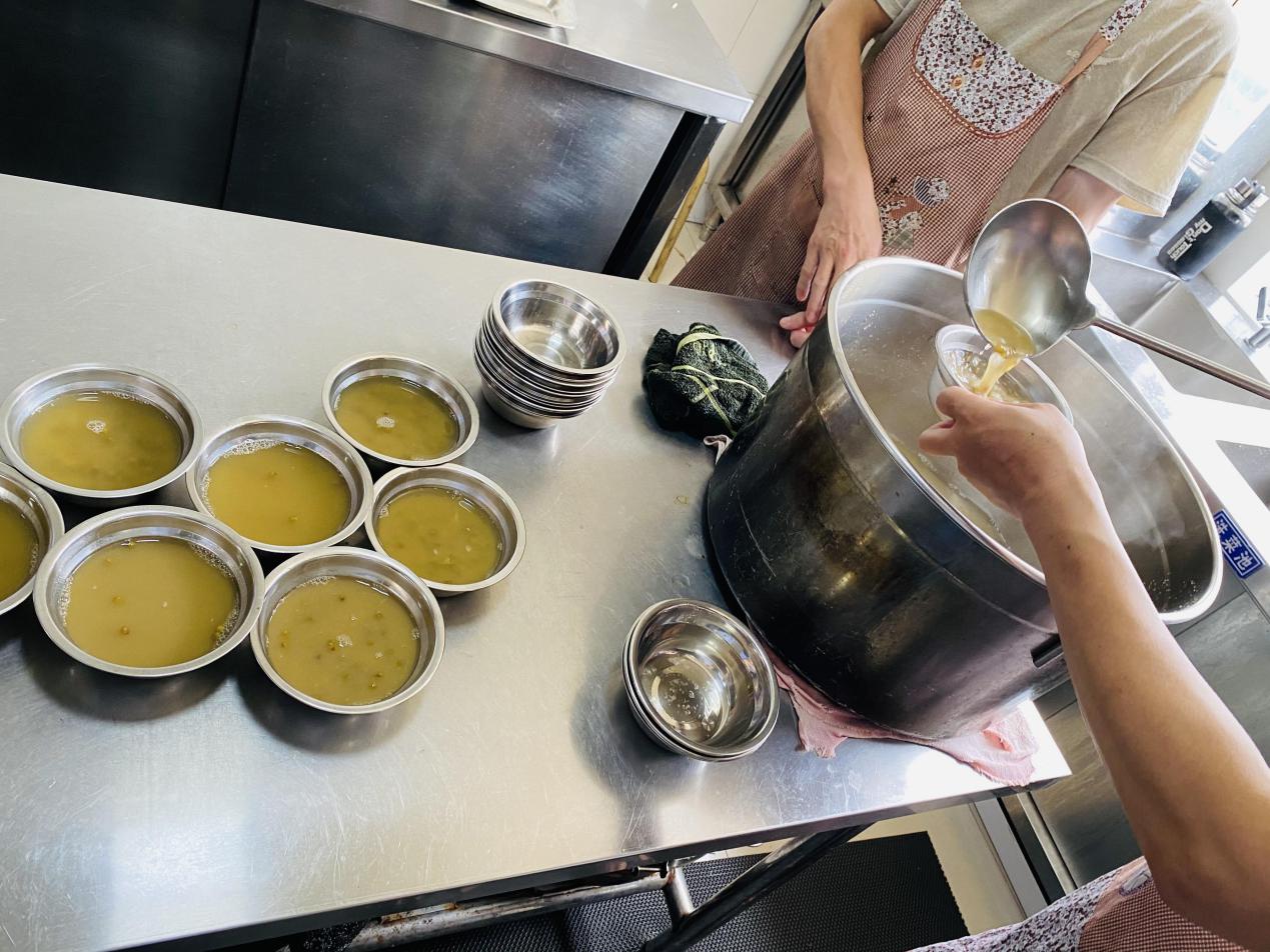 消暑绿豆汤，，夏日送清凉