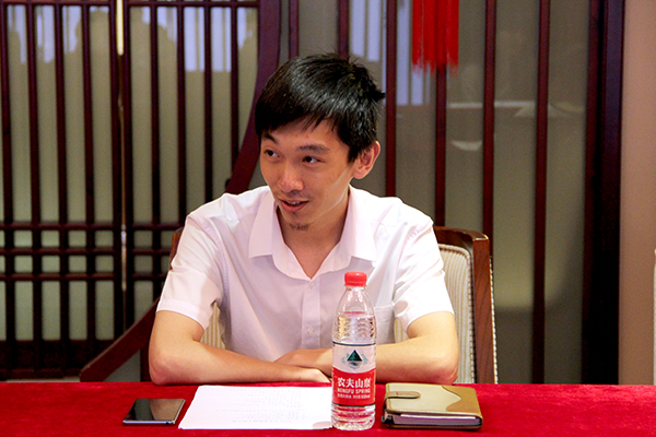 201606249227新葡的京集团文创七一党员大会 (2).jpg